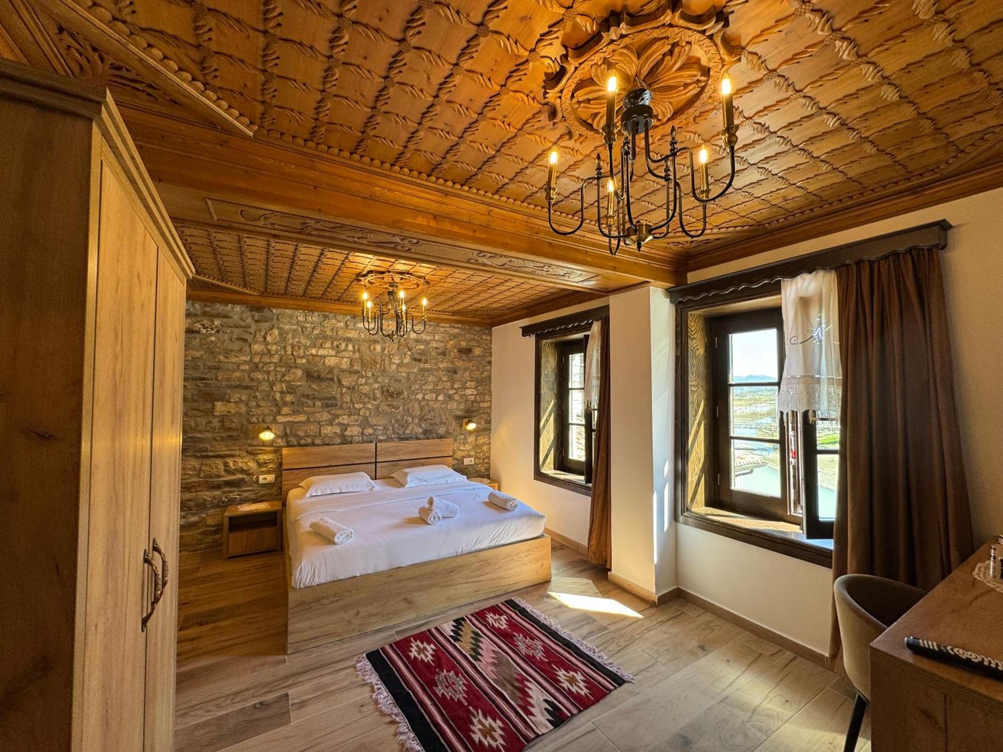 Hotel Ansel Berat Exterior foto