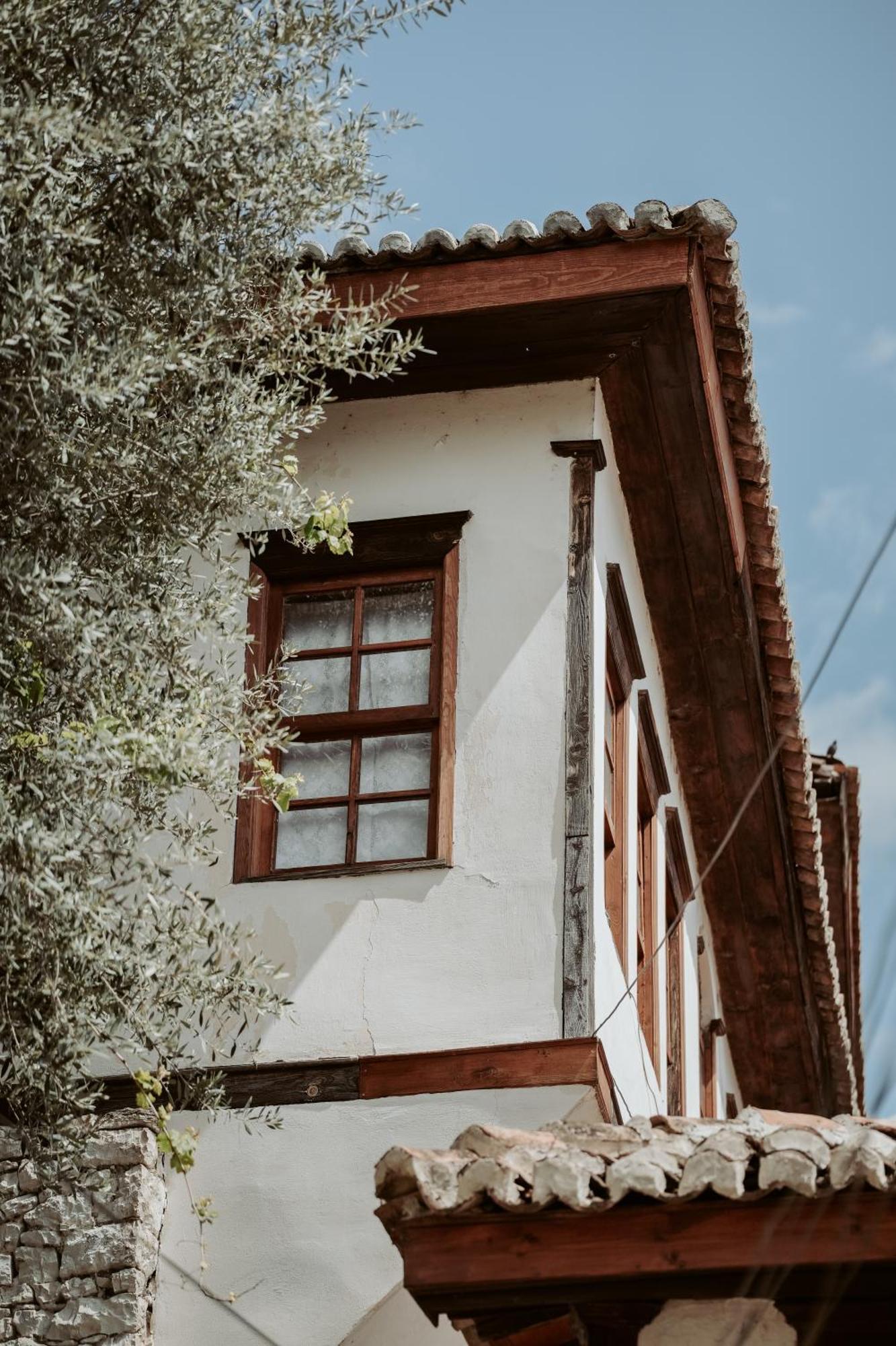 Hotel Ansel Berat Exterior foto