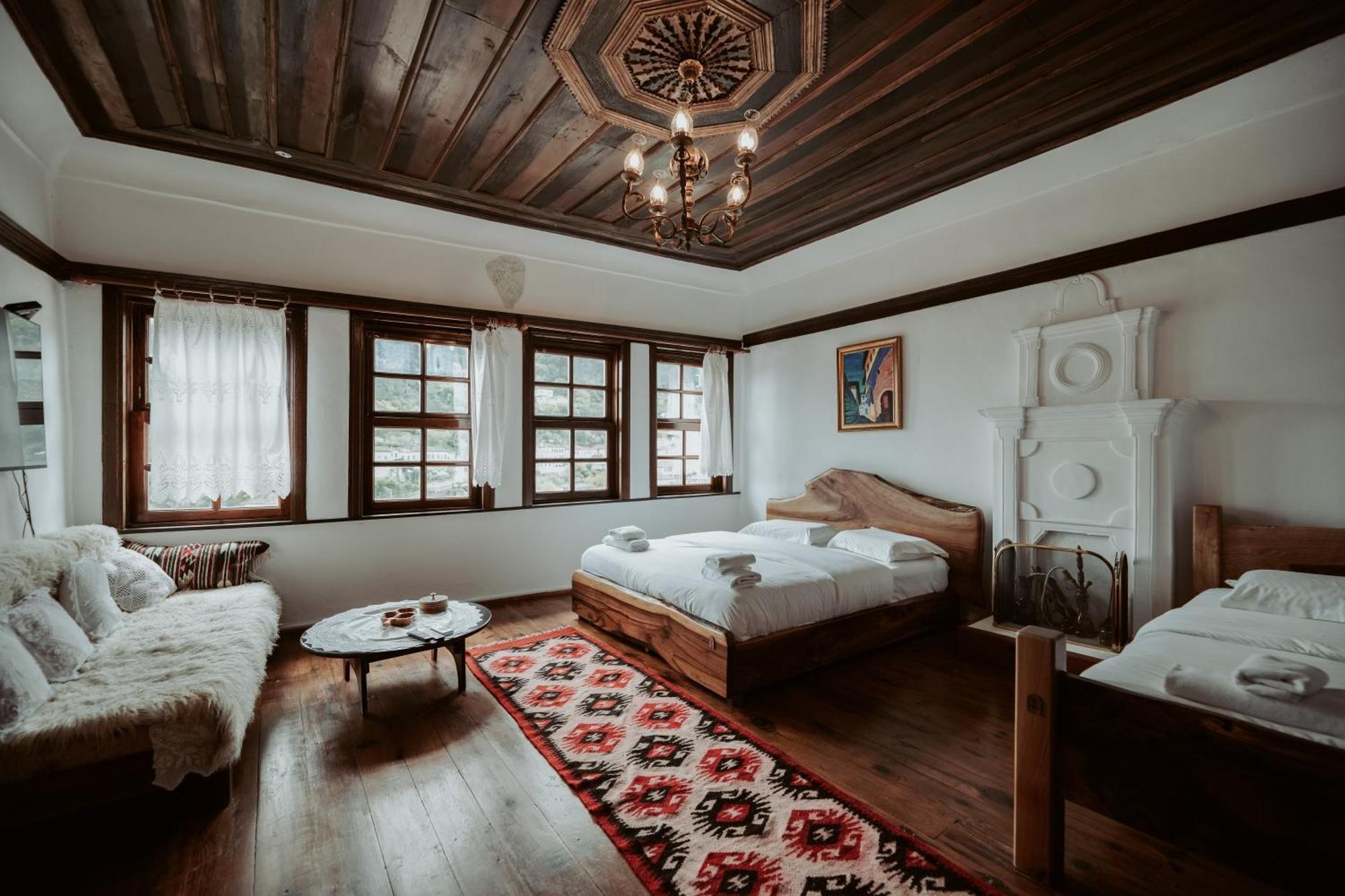 Hotel Ansel Berat Exterior foto