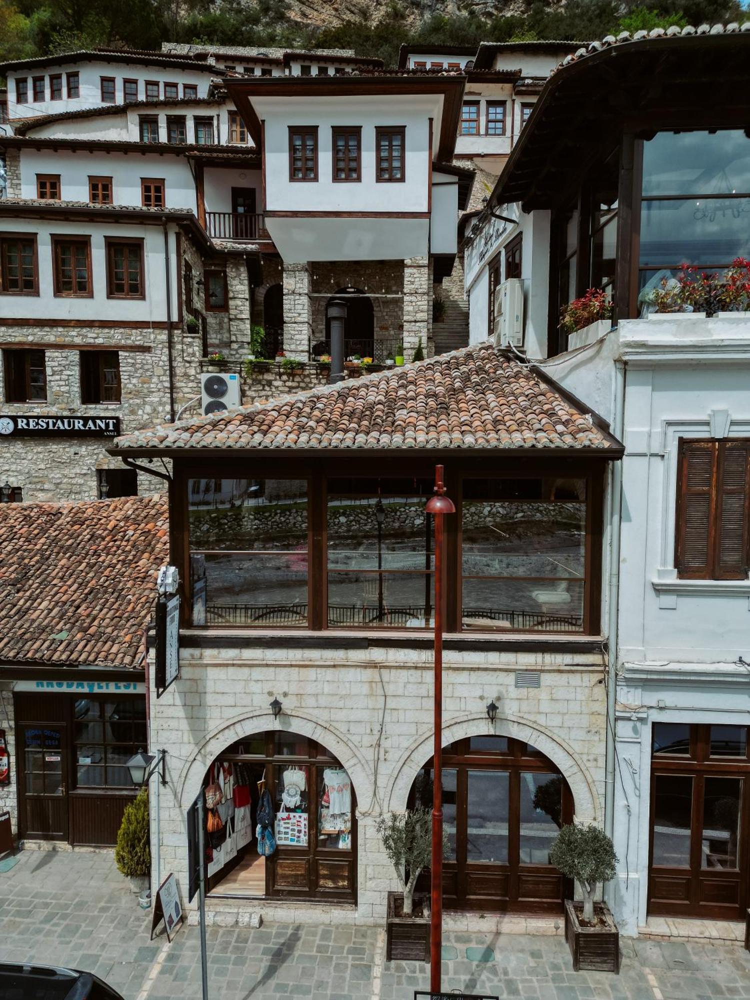 Hotel Ansel Berat Exterior foto